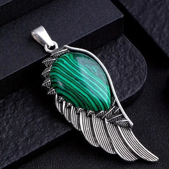 Jewelry - Malachite Synthetic Stone Wing Shape Pendant Necklace